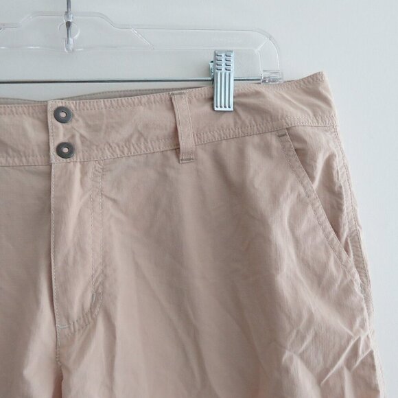COLUMBIA Coral Point III Omni Shade Shorts in Fossil Tan Outdoor Gorpcore 14 NWT - Picture 3 of 16